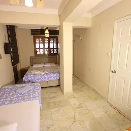 Anemo Hotel Pensión Çeşme