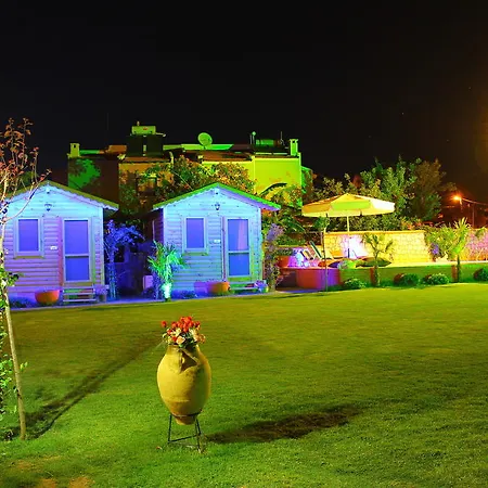 Konukevi Anemo Hotel *